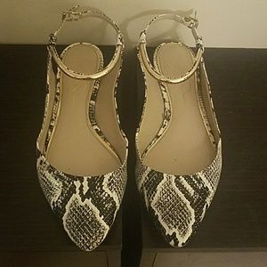 Jessica Simpson snakeskin flats